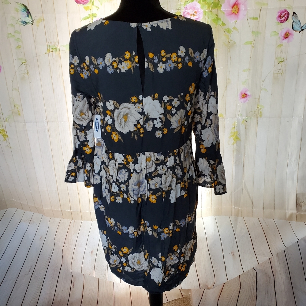 Old Navy gray floral dress bell sleeve 3/4… - Picture 4 of 7